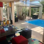 Chambre Chez L\'Habitant Avec Piscine